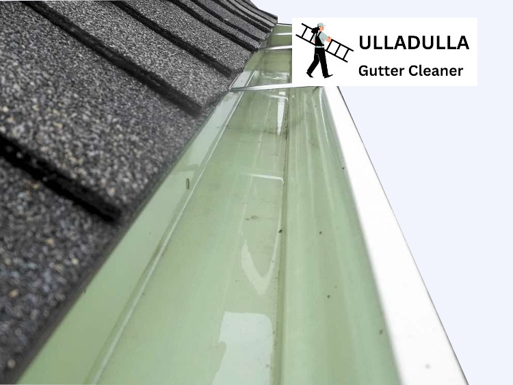 
The photo showcases a Ulladulla gutter that has been cleared of all debris.